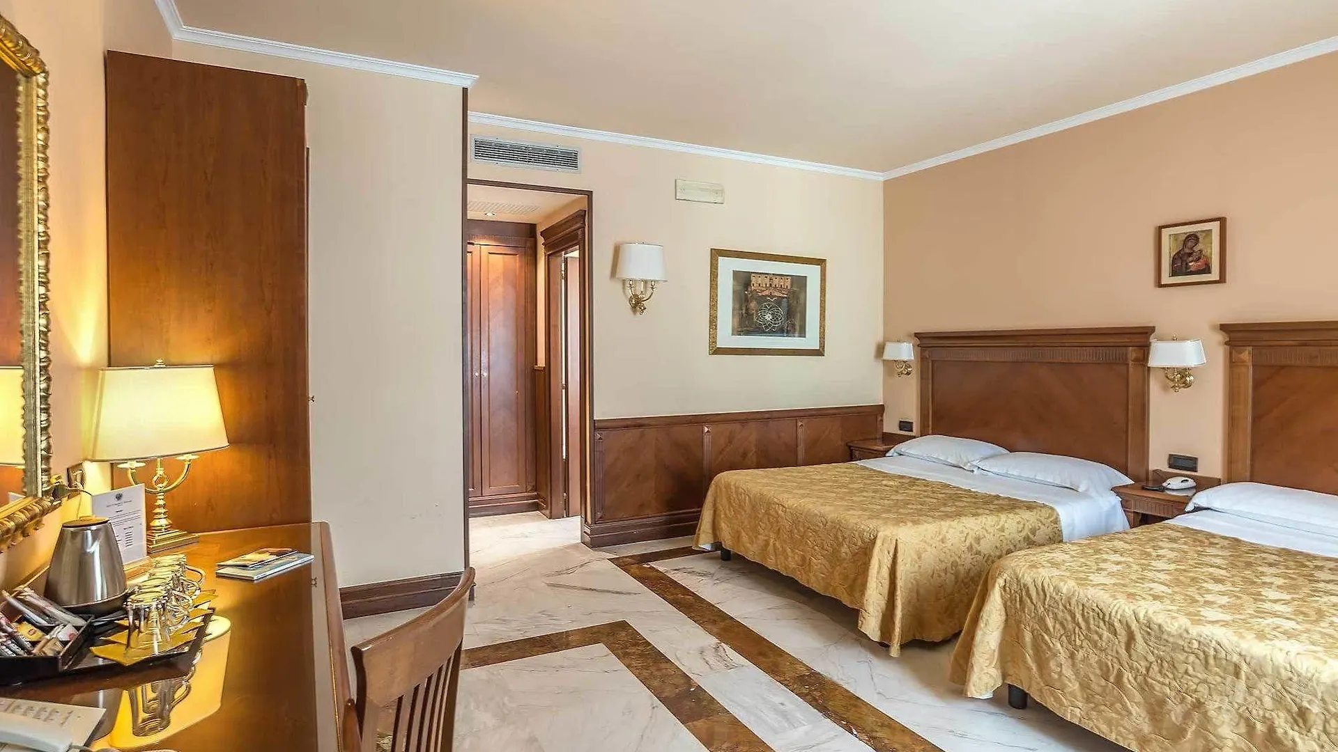 Tmark Hotel Vaticano Rom 4*,